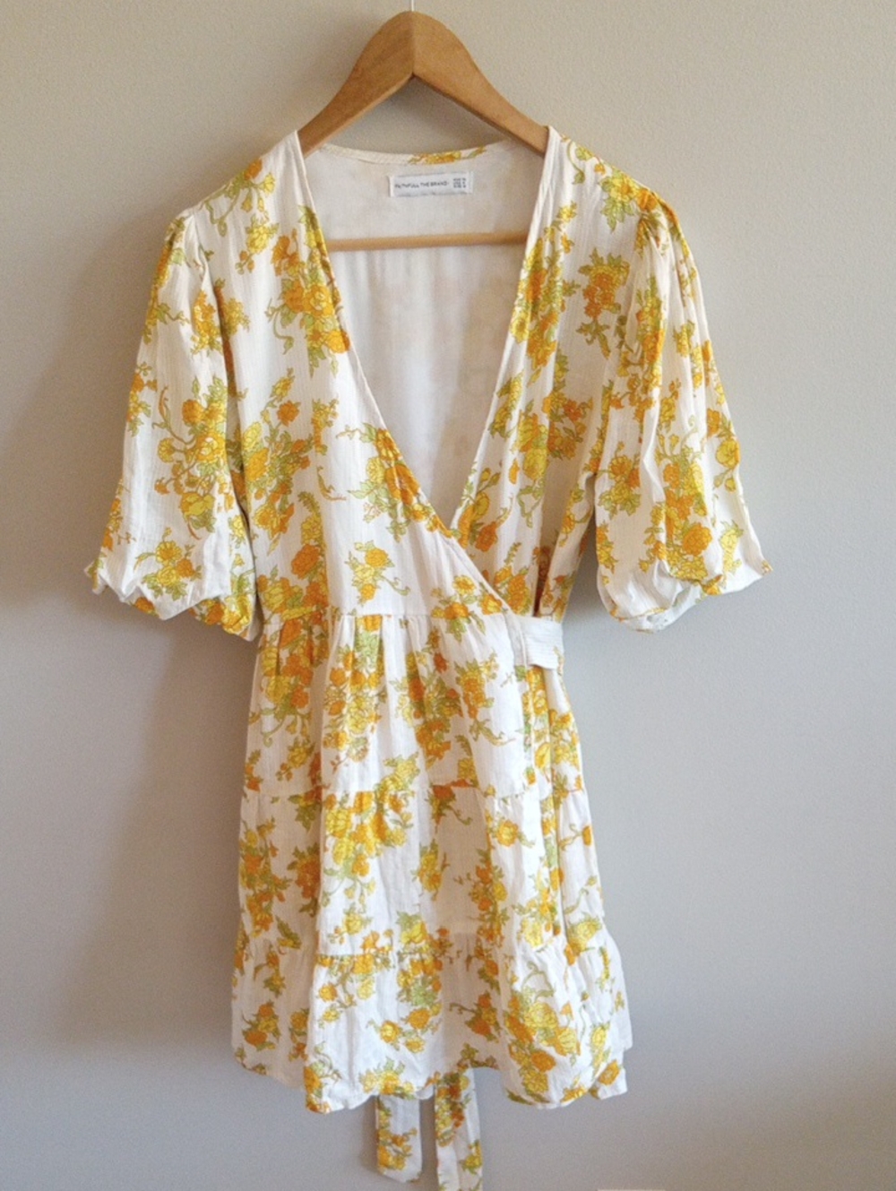 Faithfull the Brand 100% Linen Rooney Wrap Dress Size 6 Yellow Floral